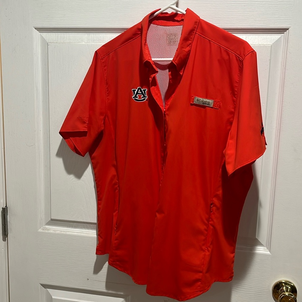 Womens SS Columbia Tamiami shirt. Orange Auburn. XL. Great condition